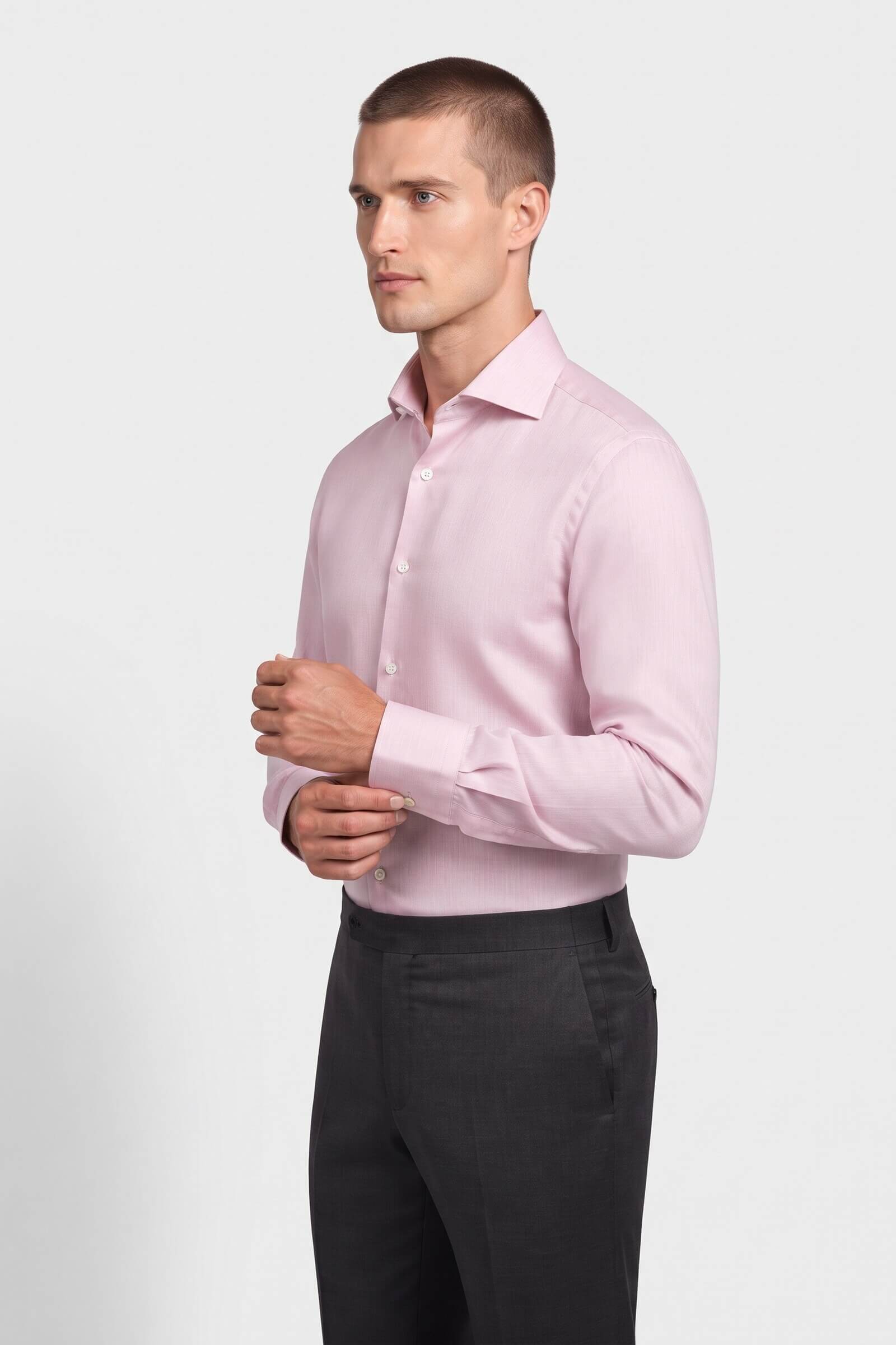 Camicia su misura Lino rosa chiaro indossata, vista di tre quarti
