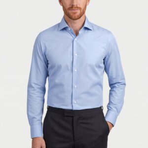 Camicia su misura Popeline Azzurro Impero indossata, vista frontale