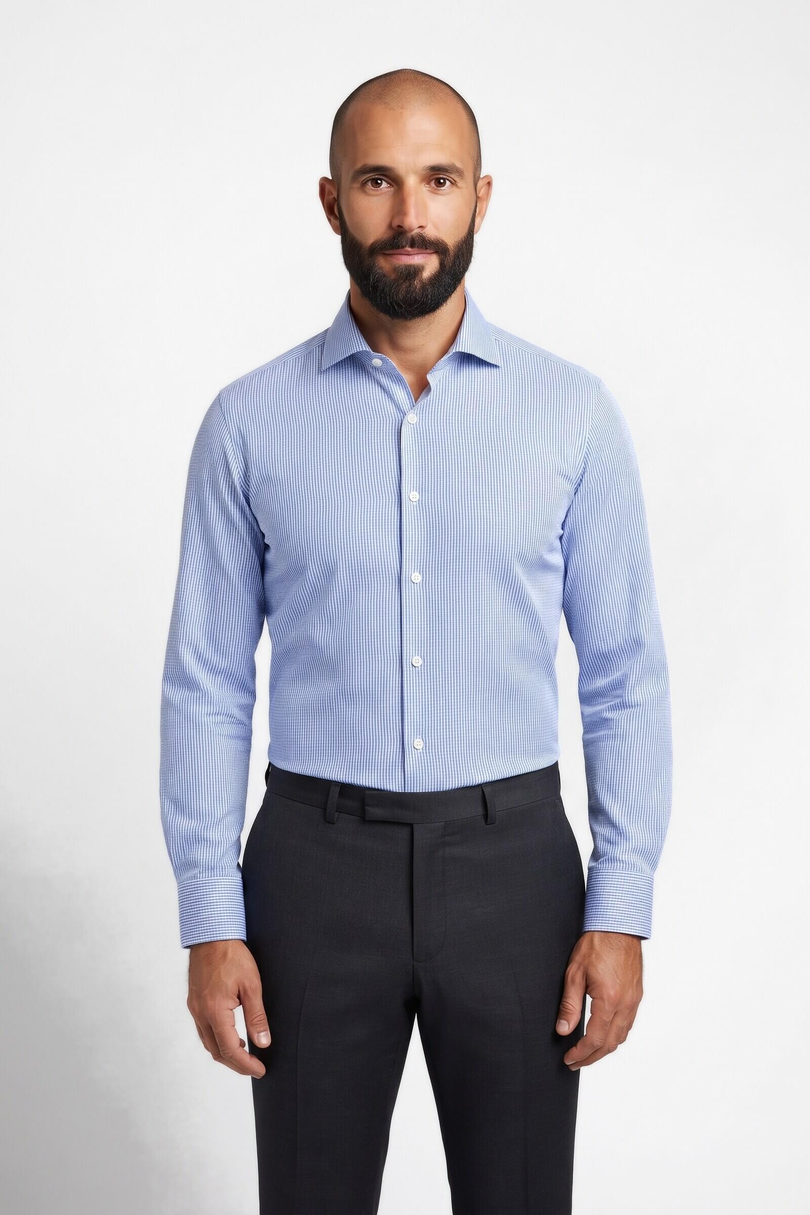 Camicia su misura Popeline Micro Riga Blu Scuro indossata, vista frontale