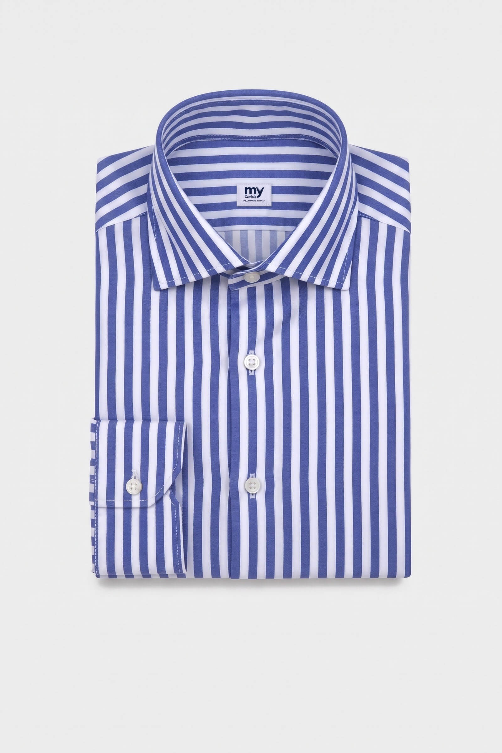 Camicia su misura Popeline Rigato Cobalto No Iron piegata con etichetta MyCamicia