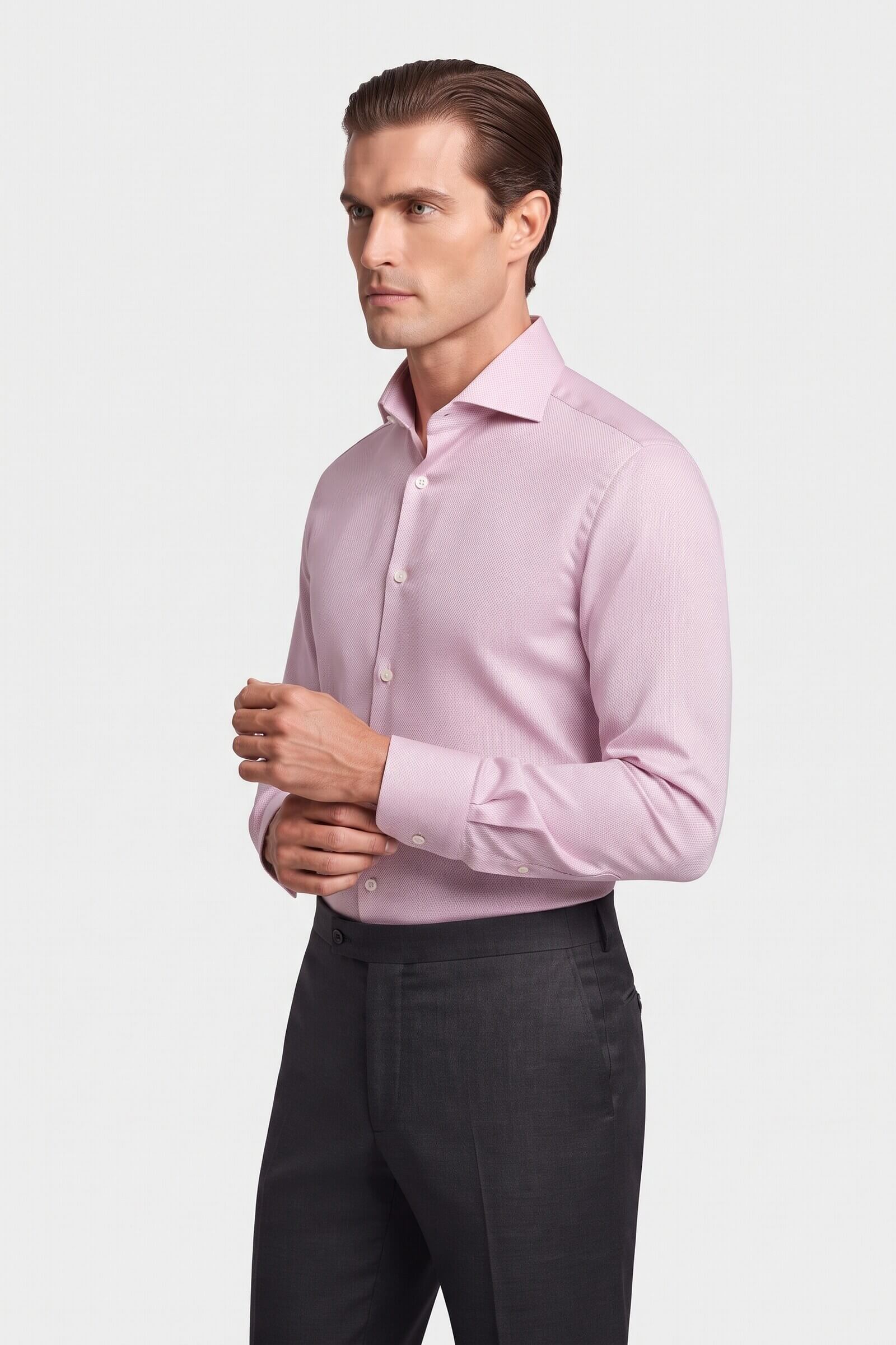 Camicia su misura Popeline Rosa indossata, vista di tre quarti