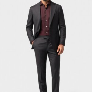Camicia su misura Popeline Rosso Rubino Scuro in un look elegante