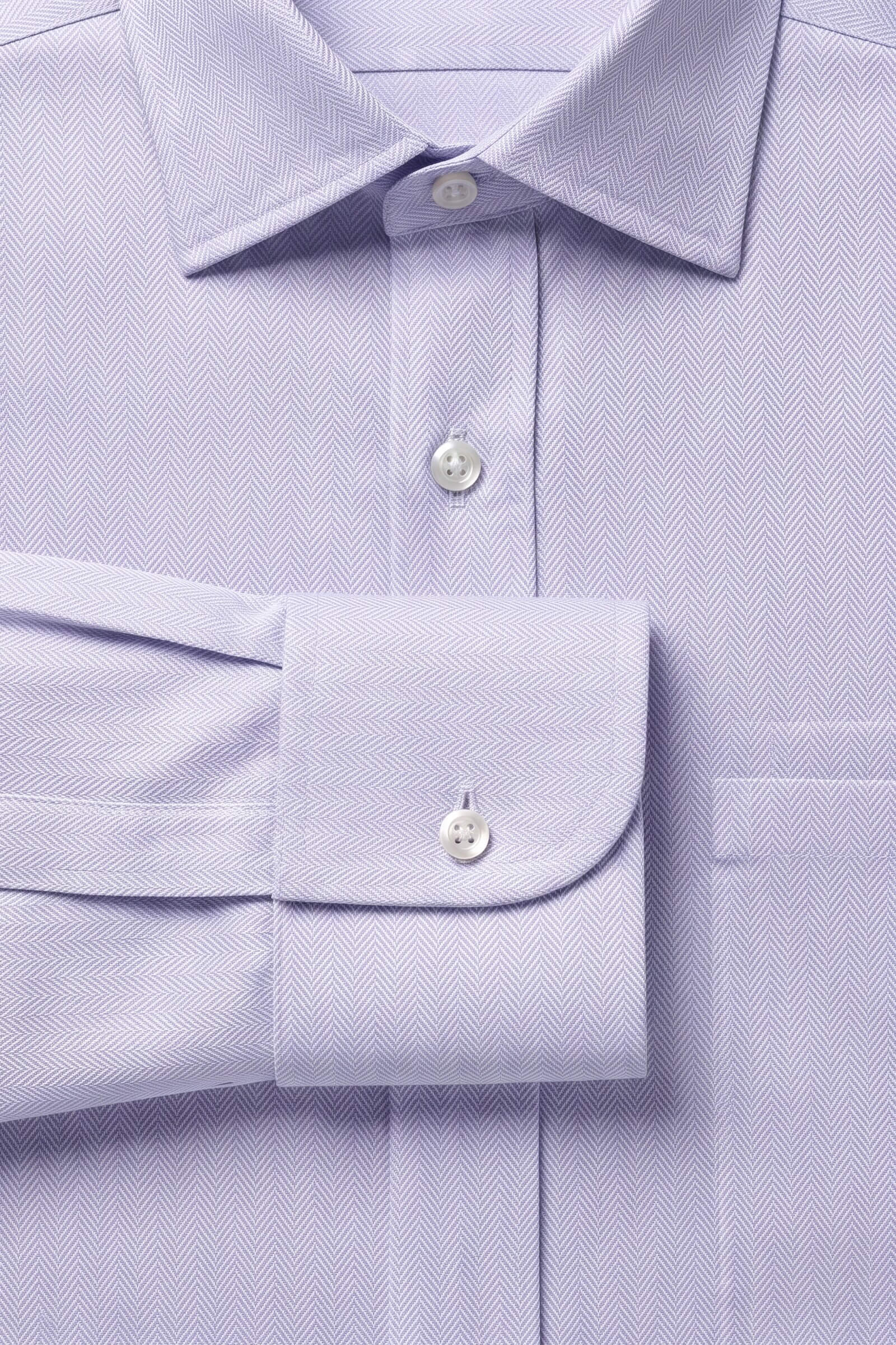 Particolare del polsino della camicia su misura Twill Spinato Millerighe Bianco