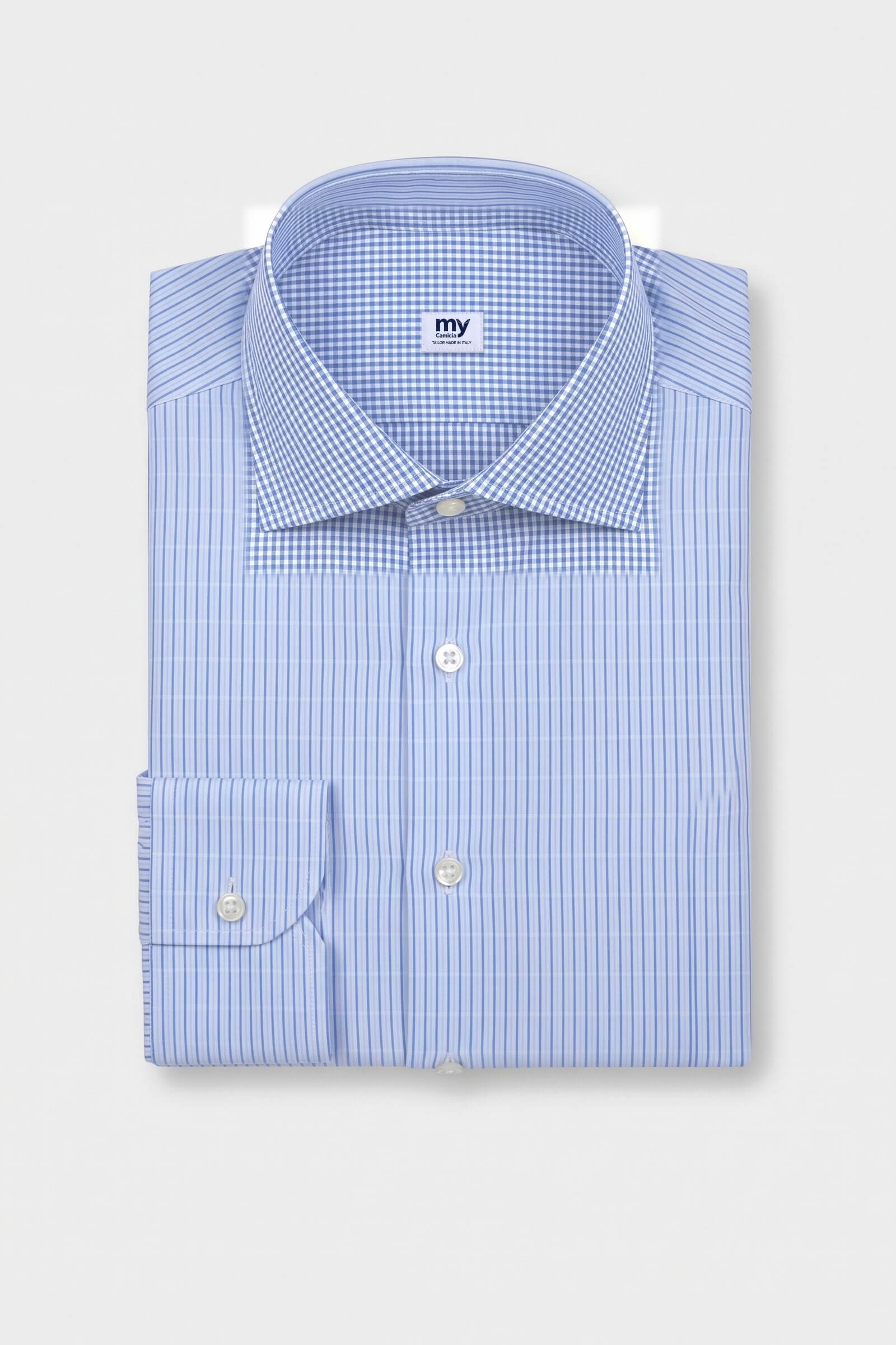 Camicia su misura Zephir Quadrettato Celeste piegata con etichetta MyCamicia